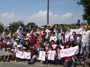 「女神のほほえみ」秋の収穫祭(稲刈り）を実施しました。